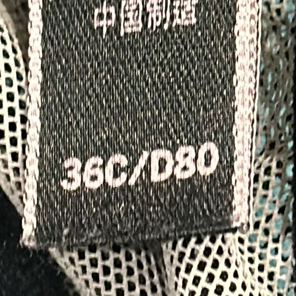 Victoria’s Secret Very Sexy unlined demi bra - Picture 7 of 7